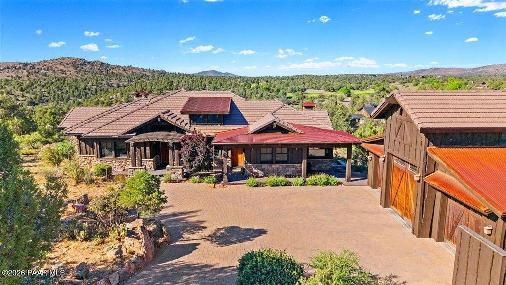 Photo of 15305 Escalante Way, Prescott, AZ 86305 (MLS # 1081973)