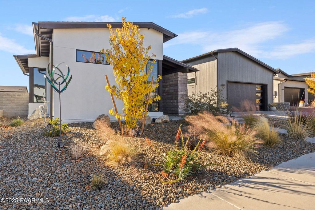 Photo of 5745 E Cannon Place, Prescott Valley, AZ 86314 (MLS # 1078088)