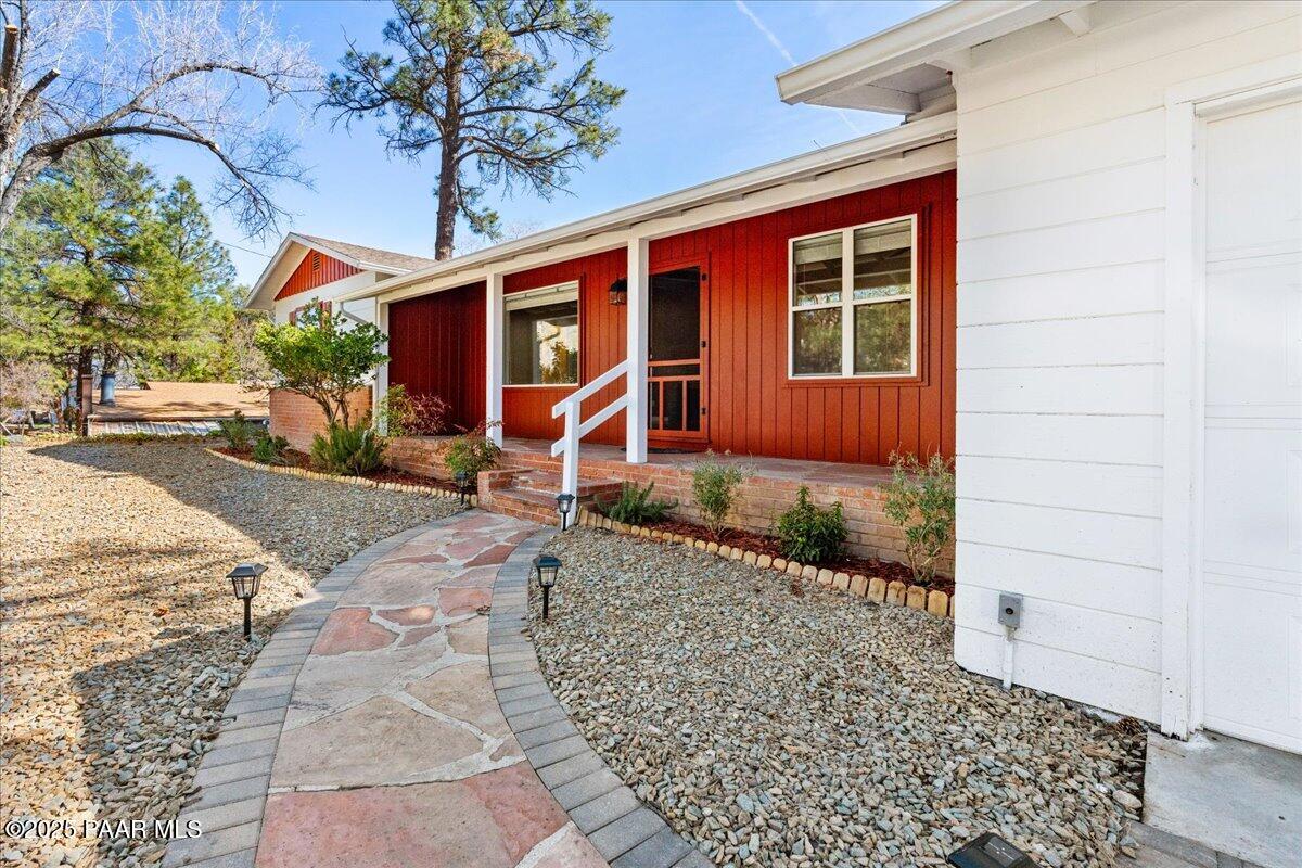 513 Ellenwood Drive