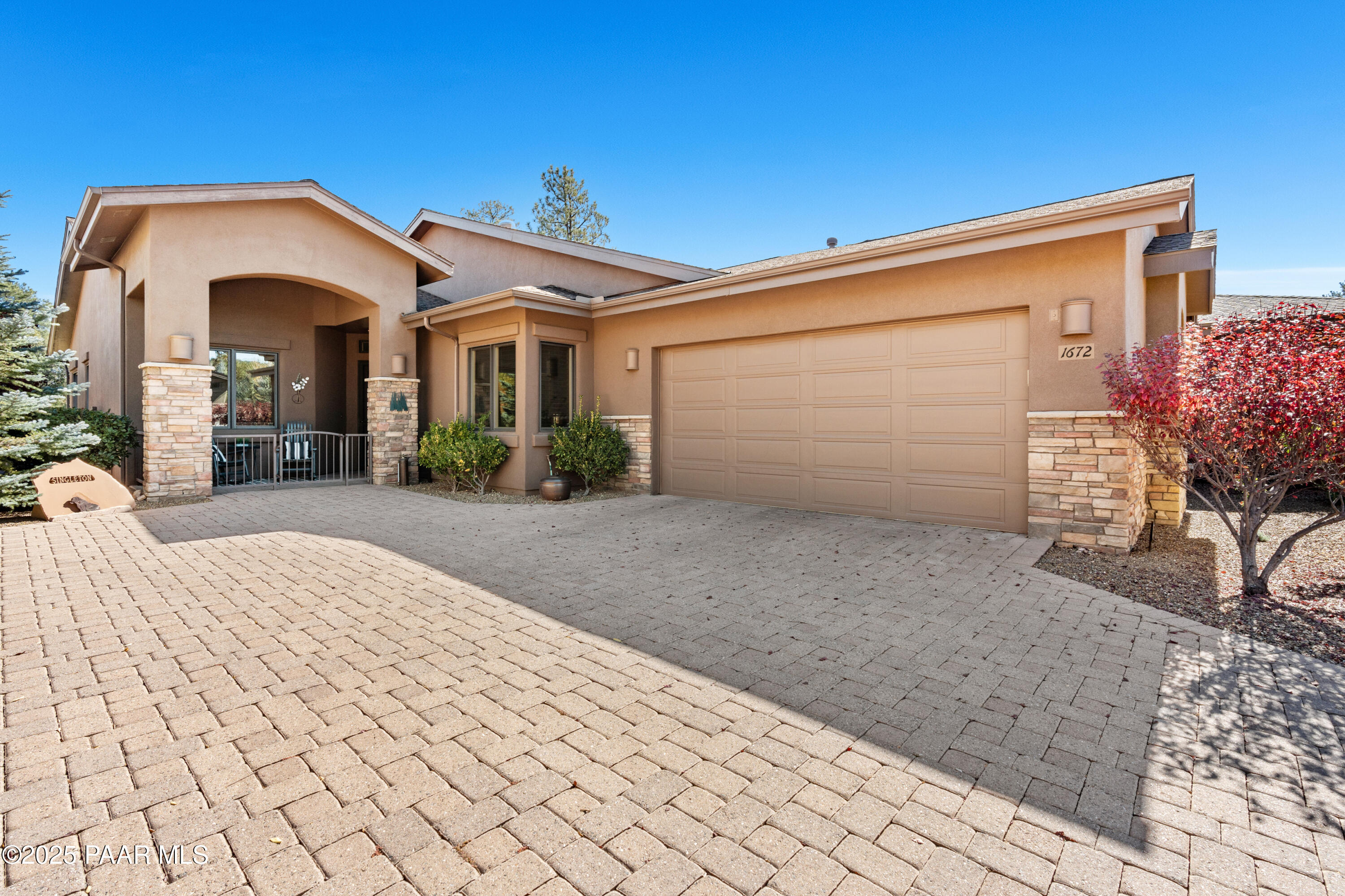 1672 Stable Rock Road