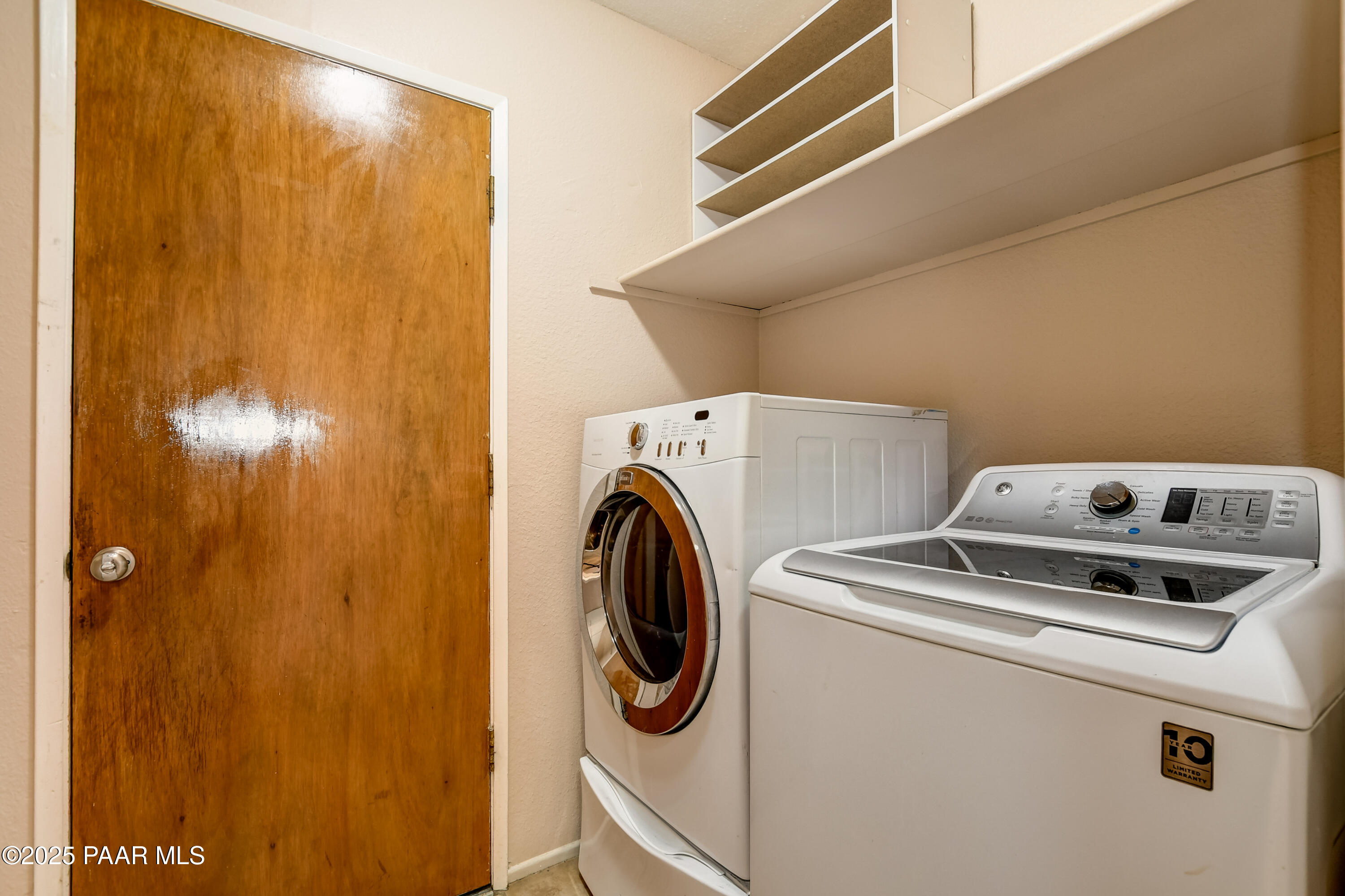 Dewey-Humboldt, Arizona 86327, United States, 3 Bedrooms Bedrooms, ,3 BathroomsBathrooms,Residential,Active,97114