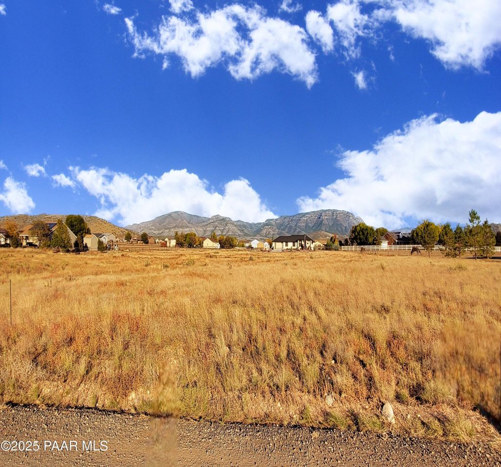 Photo of 11400 N T Quarter Circle, Prescott Valley, AZ 86315 (MLS # 1077521)