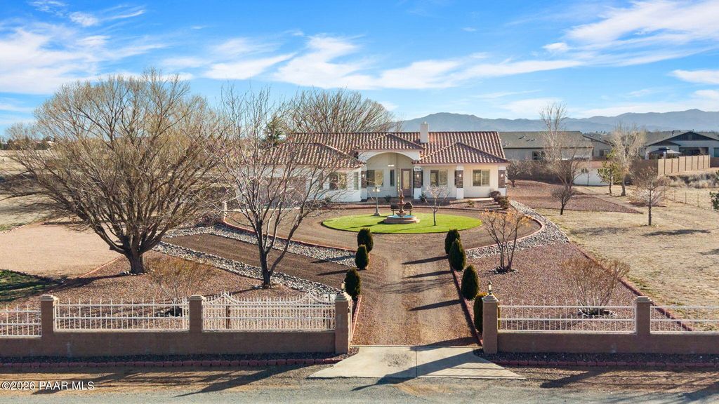 Photo of 7925 E Acre Way, Prescott Valley, AZ 86315 (MLS # 1079379)