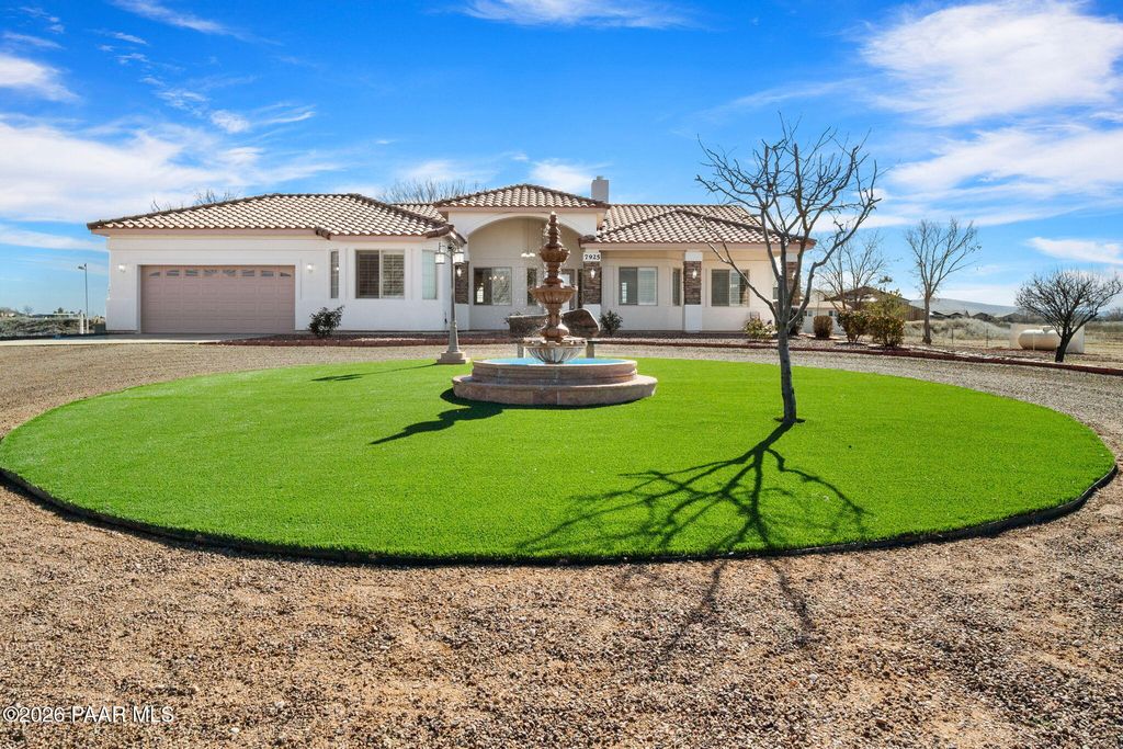 Photo of 7925 E Acre Way, Prescott Valley, AZ 86315 (MLS # 1079379)