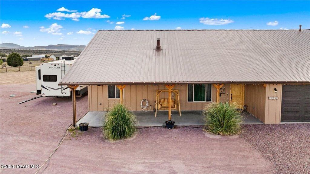 Photo of 24720 N Rj Way, Paulden, AZ 86334 (MLS # 1081842)
