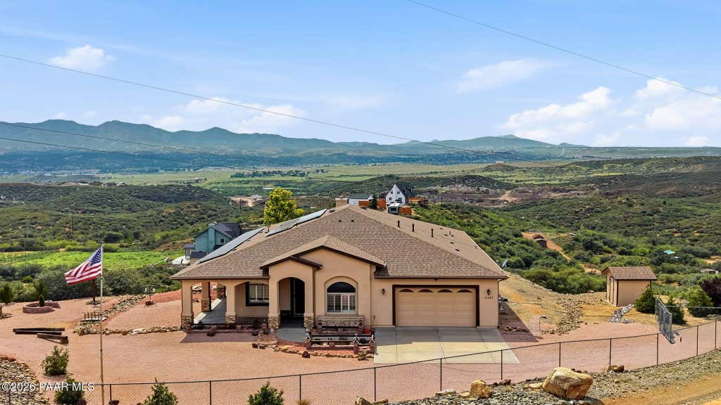 Photo of 15565 E Devon Mont Lane, Dewey-Humboldt, AZ 86327 (MLS # 1084277)