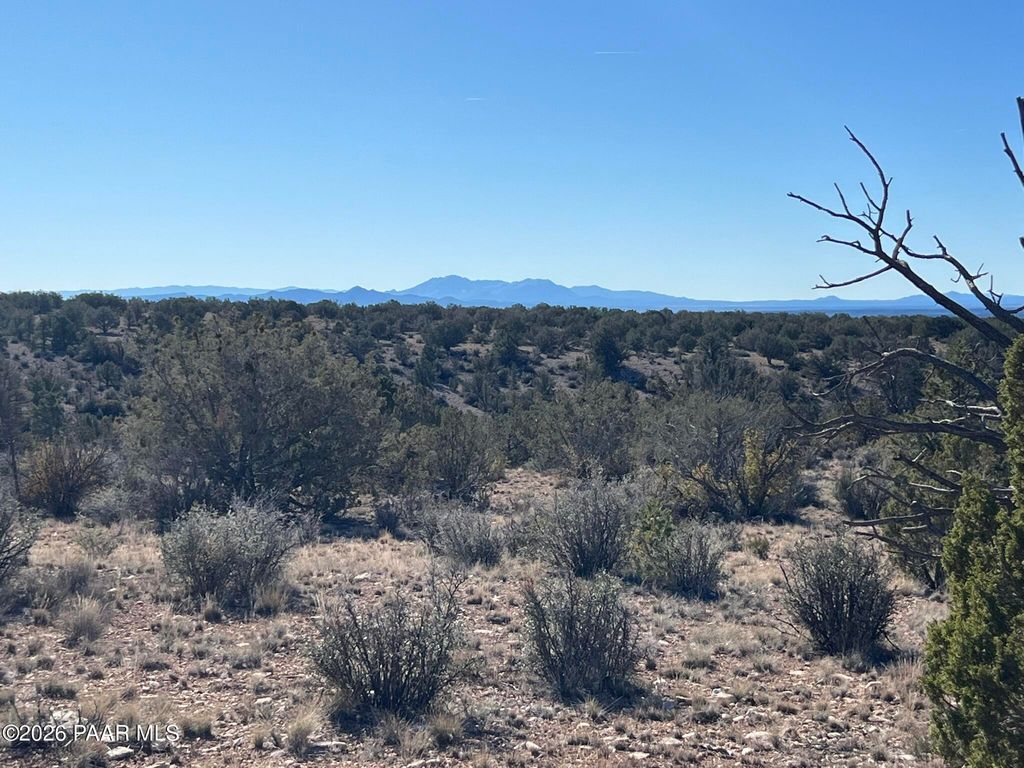 Photo of 298 Quartz Hill Road, Ash Fork, AZ 86320 (MLS # 1078746)