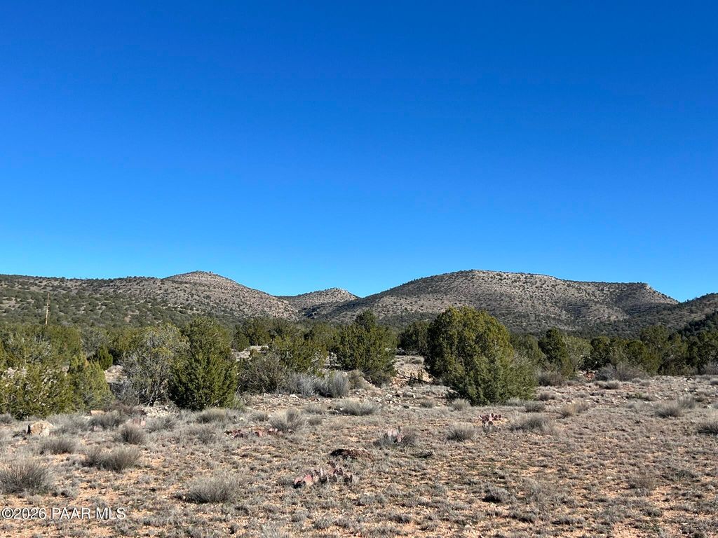 Photo of 298 Quartz Hill Road, Ash Fork, AZ 86320 (MLS # 1078746)