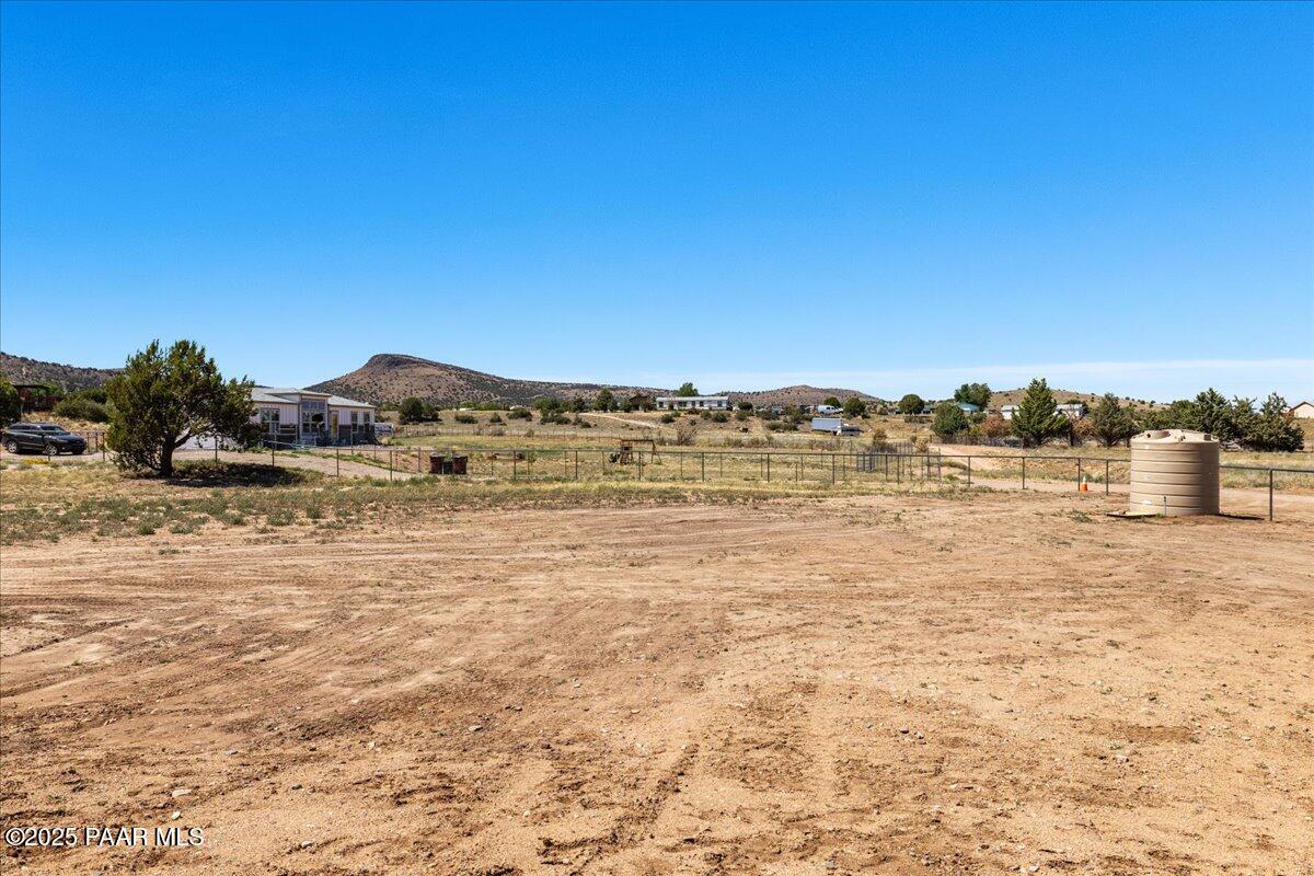 2310 N Smoki Trail