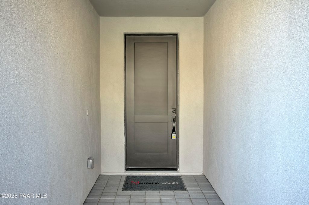 Photo of 1306 Rockwood Drive, Prescott, AZ 86305 (MLS # 1077638)