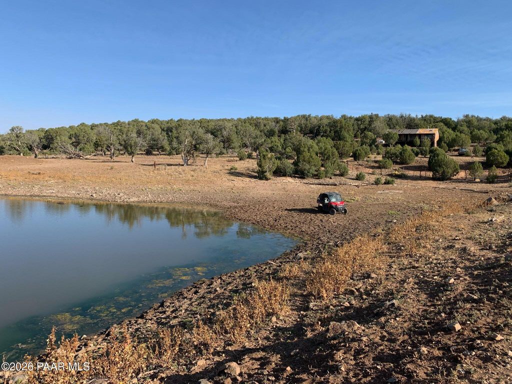 Photo of 00 Mad Man Mtn Rd Lot 569 Road, Williams, AZ 86046 (MLS # 1079272)