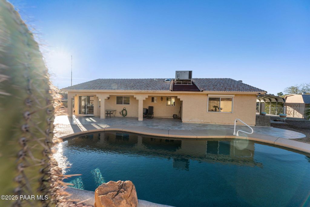 Photo of 32822 Homestead Drive, Wickenburg, AZ 85390 (MLS # 1078233)