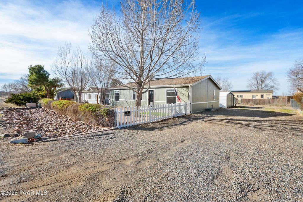 Photo of 1750 Elk Drive, Chino Valley, AZ 86323 (MLS # 1079895)