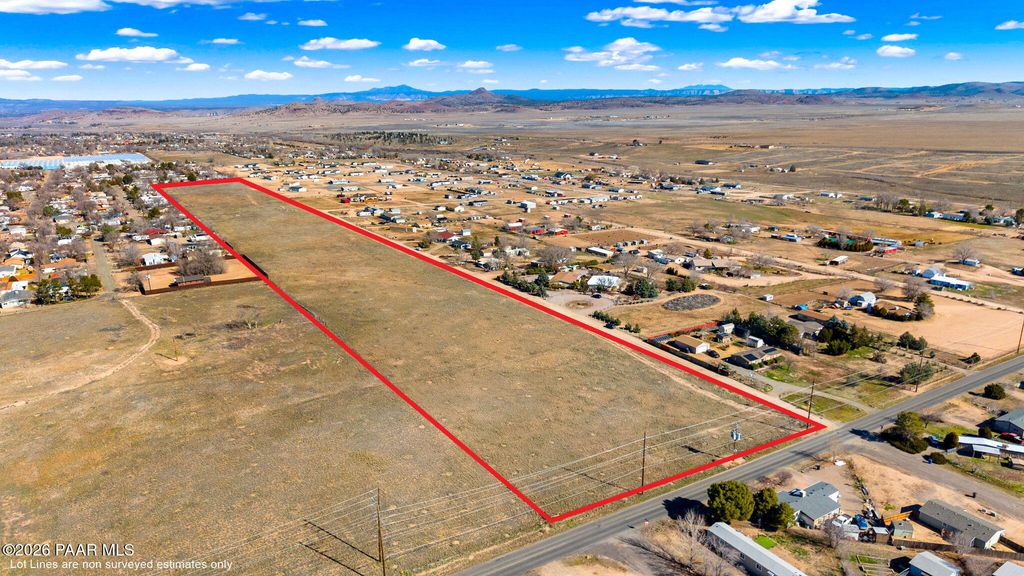 Photo of 1470 E Road 2 North, Chino Valley, AZ 86323 (MLS # 1079397)