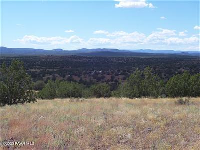 996 W Couchman Trail