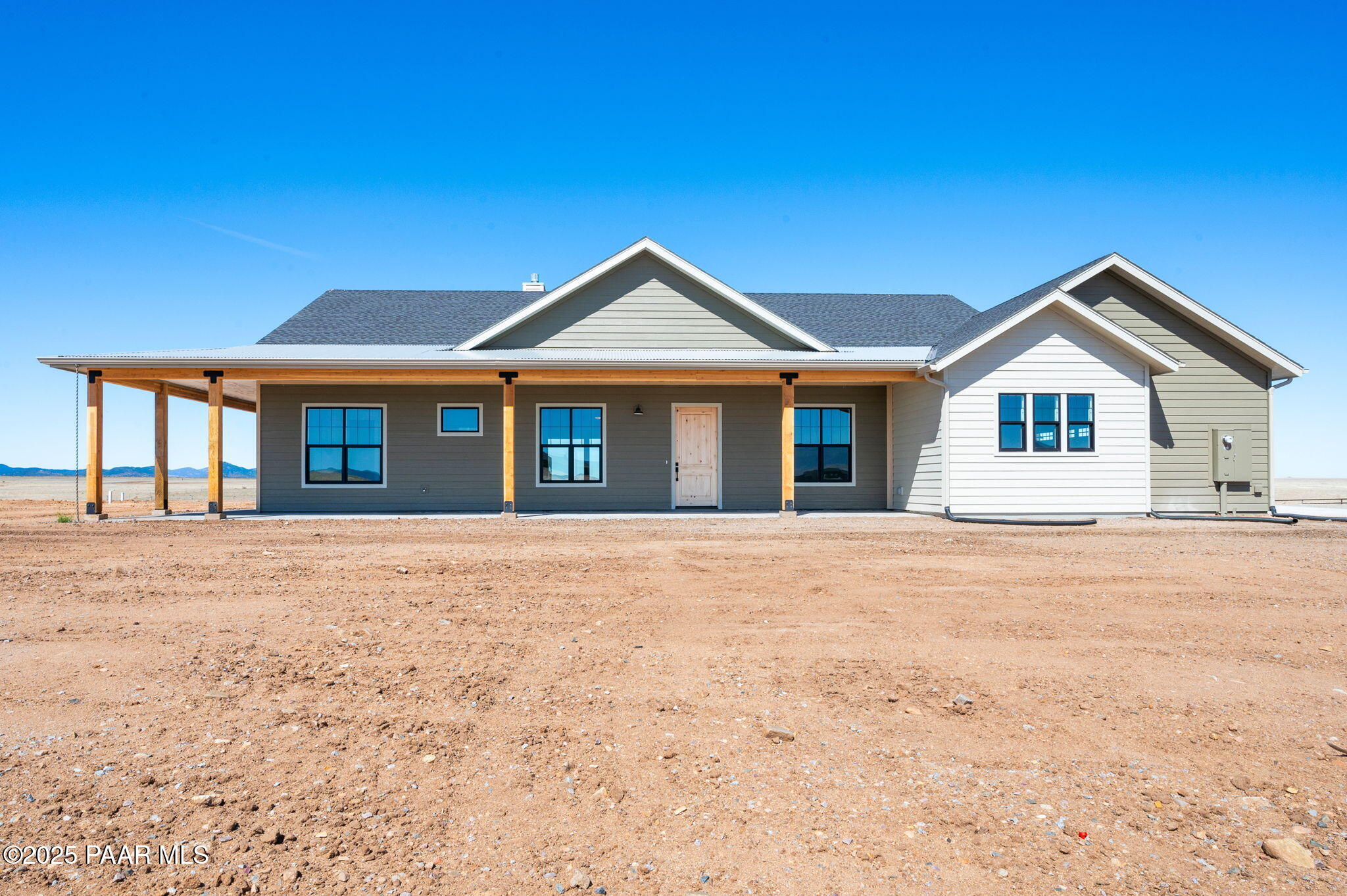 6002 E Shasta Daisy Lane
