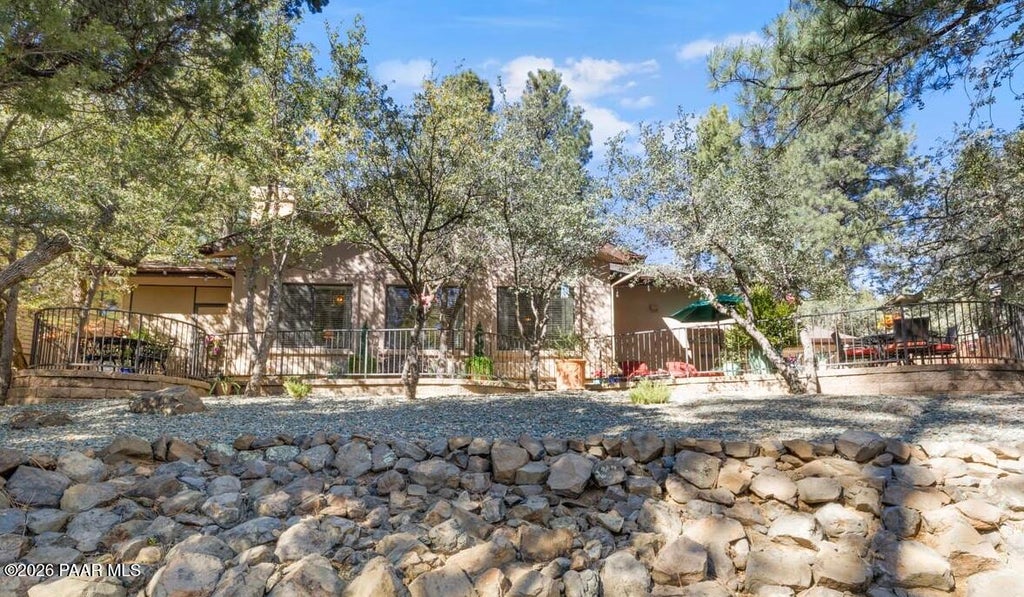 Photo of 380 Laureleaf Drive, Prescott, AZ 86303 (MLS # 1086019)