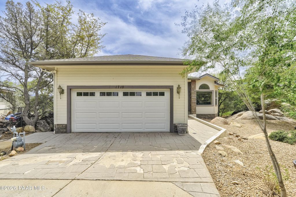 Photo of 1710 N Gilmer, Prescott, AZ 86305 (MLS # 1081075)