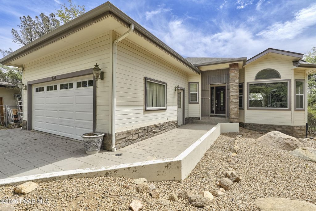 Photo of 1710 N Gilmer, Prescott, AZ 86305 (MLS # 1081075)