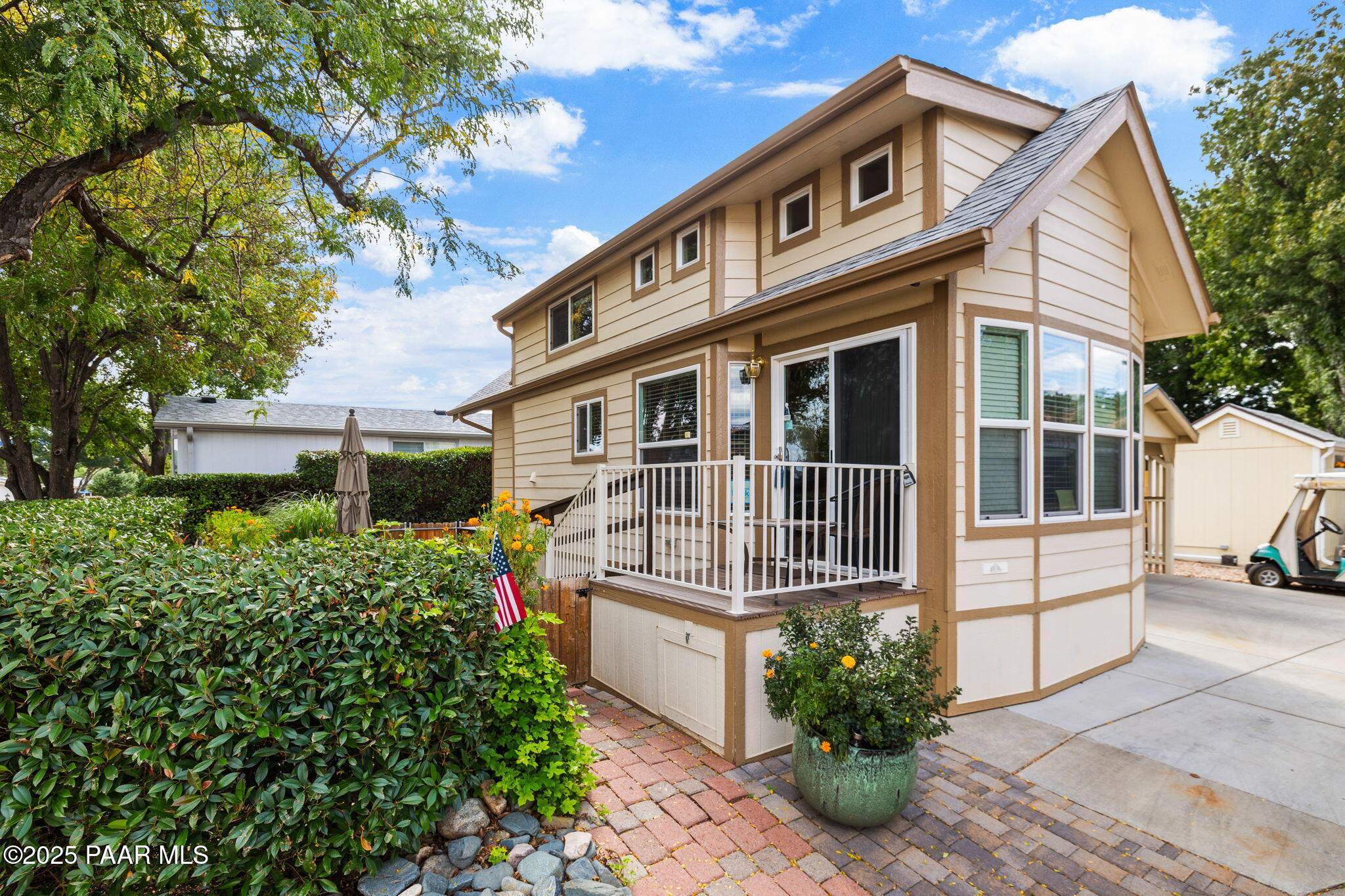 952 N Mesquite Tree  Drive Drive