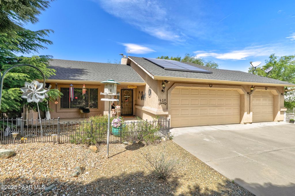 Photo of 1630 Piping Rock Road, Prescott, AZ 86301 (MLS # 1081367)