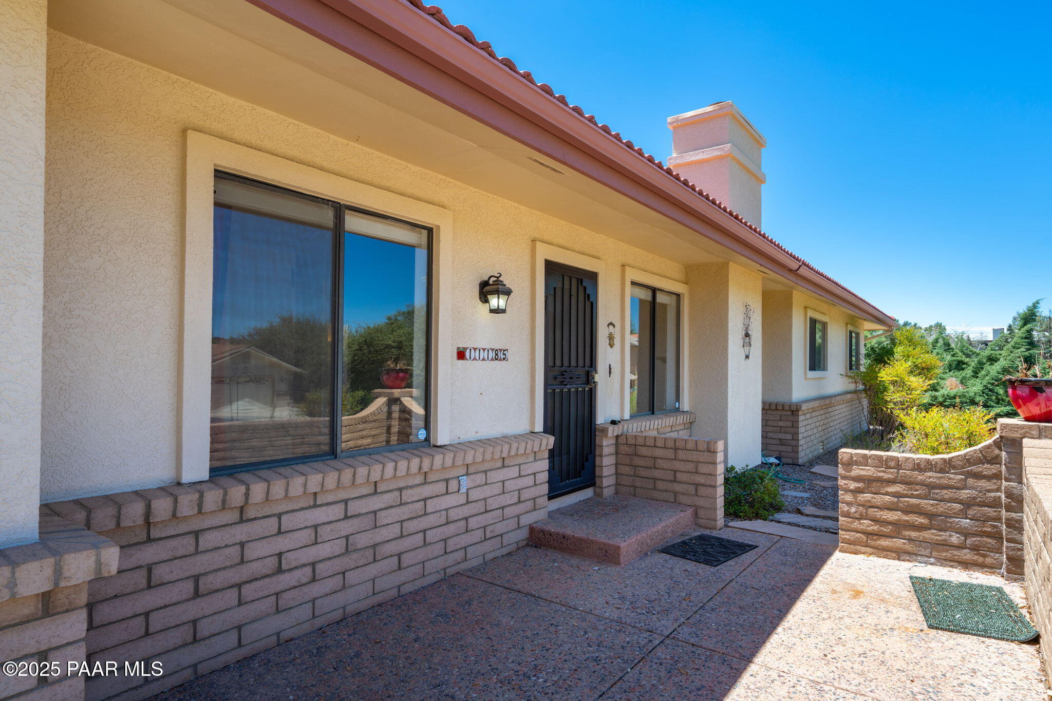 11185 E Navajo Drive