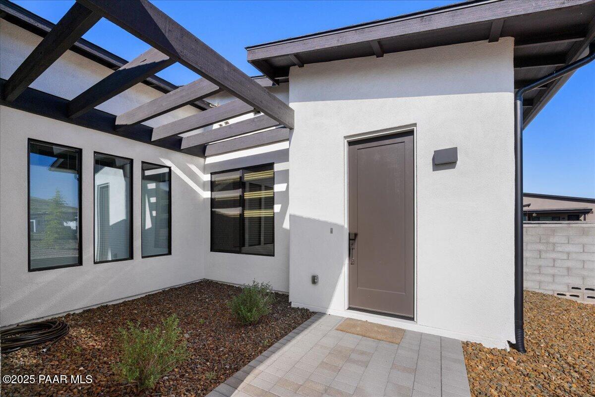 5585 E Killen Loop