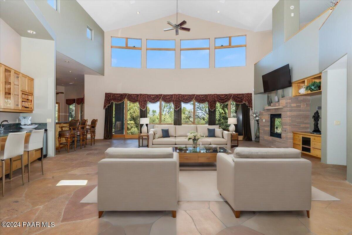 14031 N Signal Hill Road