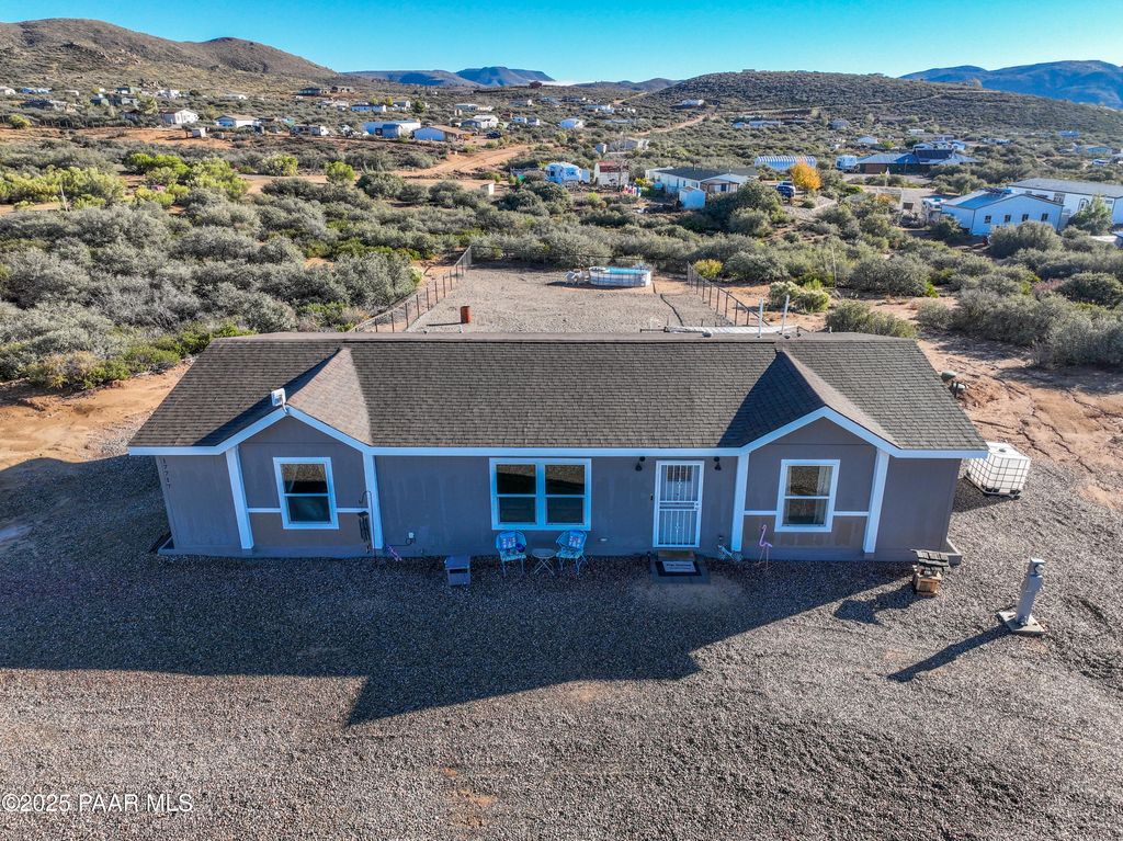 Photo of 17717 E Roper Way, Dewey-Humboldt, AZ 86327 (MLS # 1078001)