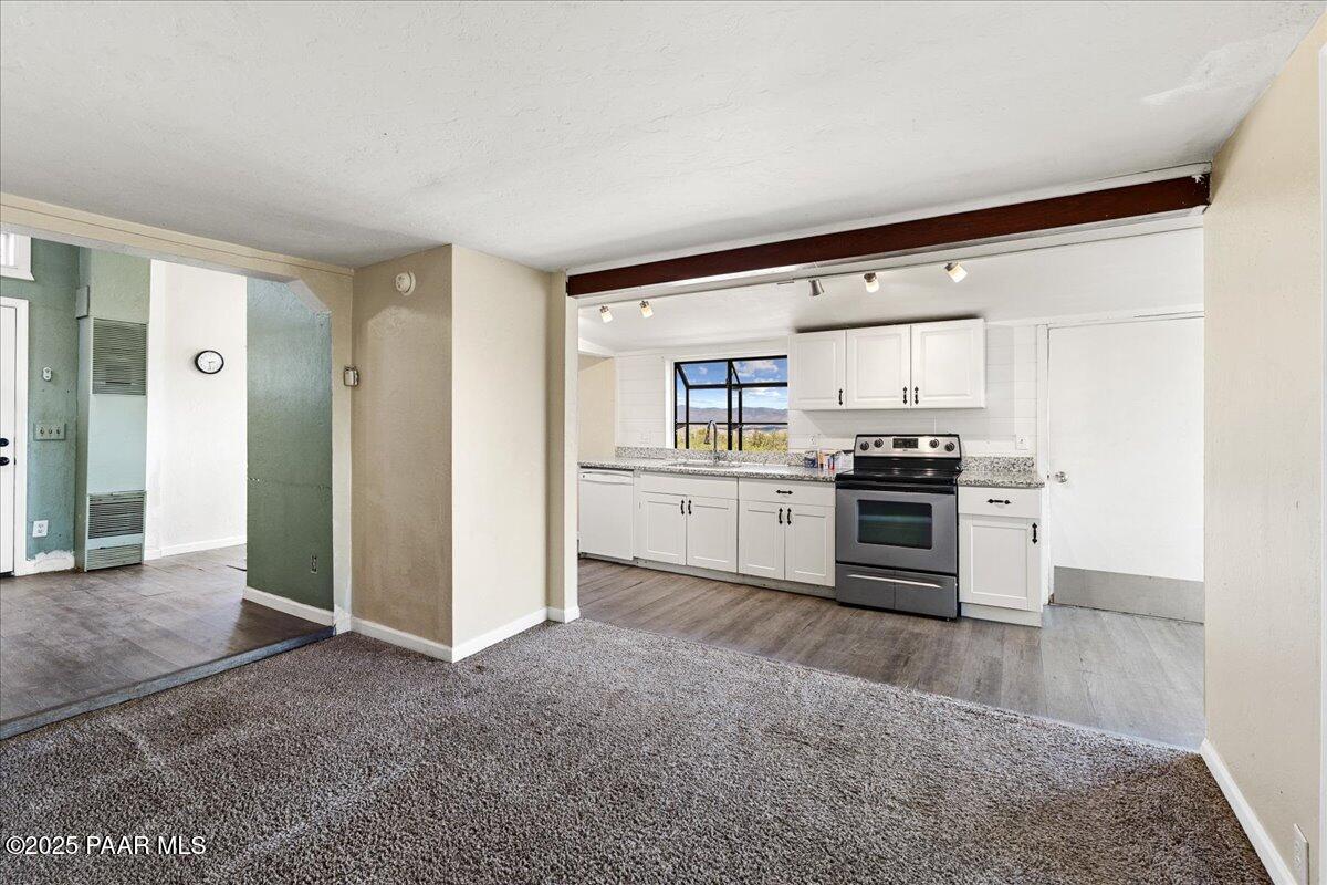 9275 E Chestnut Hill Avenue