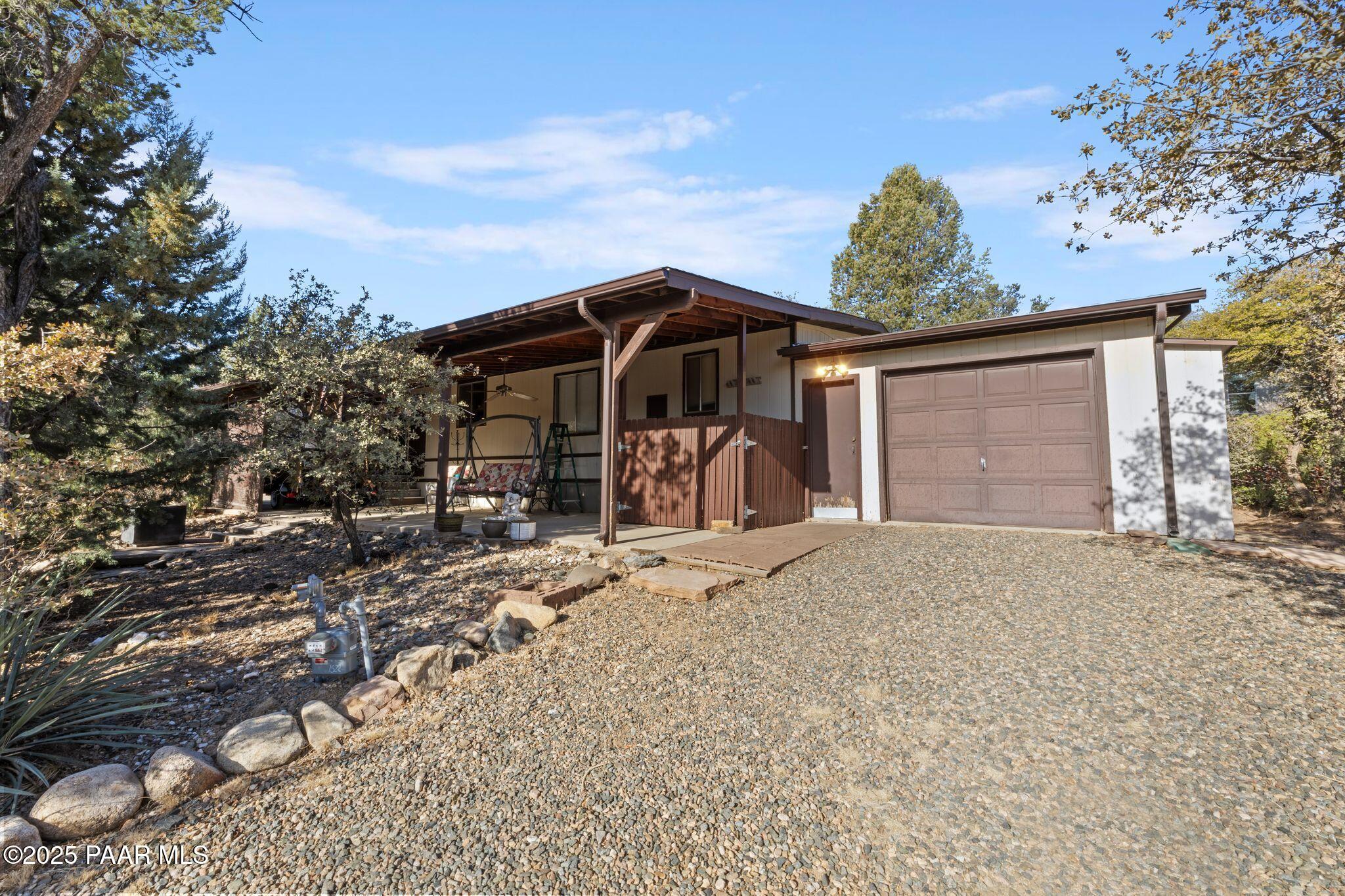 1522 Private Road