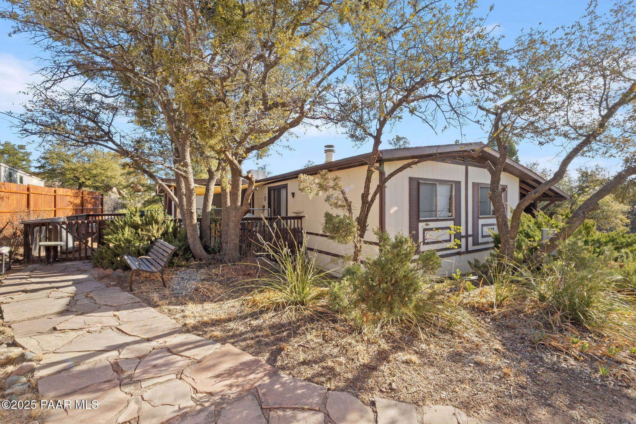 1522 Private Road