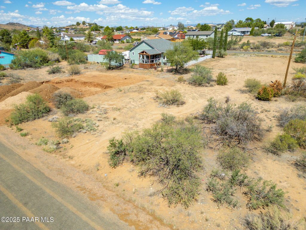 Photo of 20174 E Antelope Road, Mayer, AZ 86333 (MLS # 1077583)