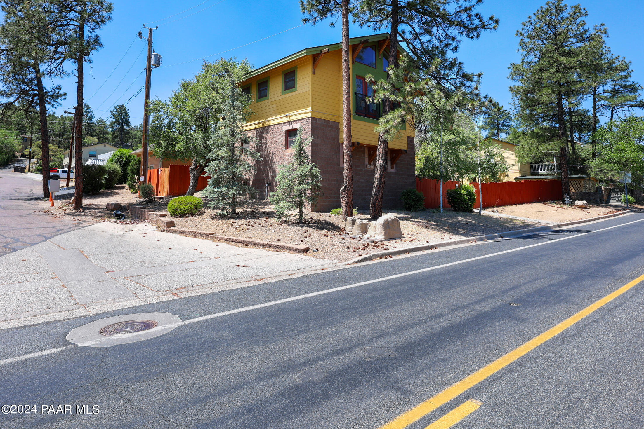 819 W Gurley Street