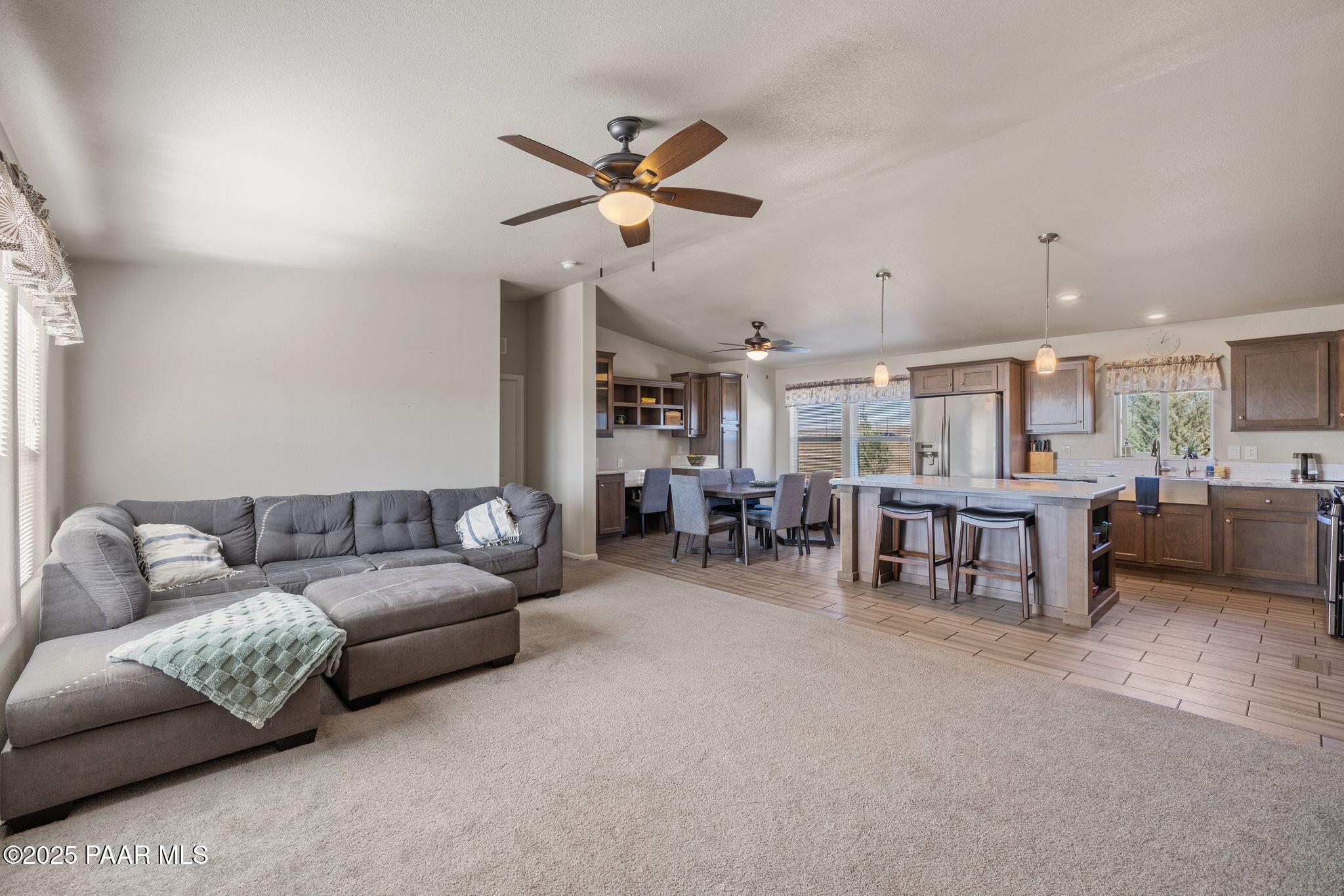 12221 N King Tate Court