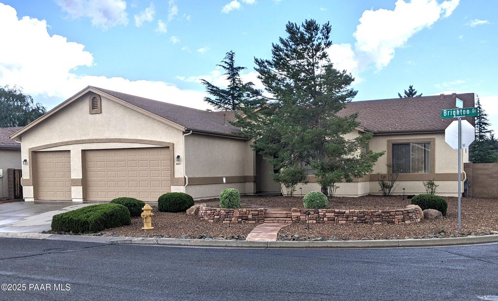 Photo of 6621 E Brighton Drive, Prescott Valley, AZ 86314 (MLS # 1077977)