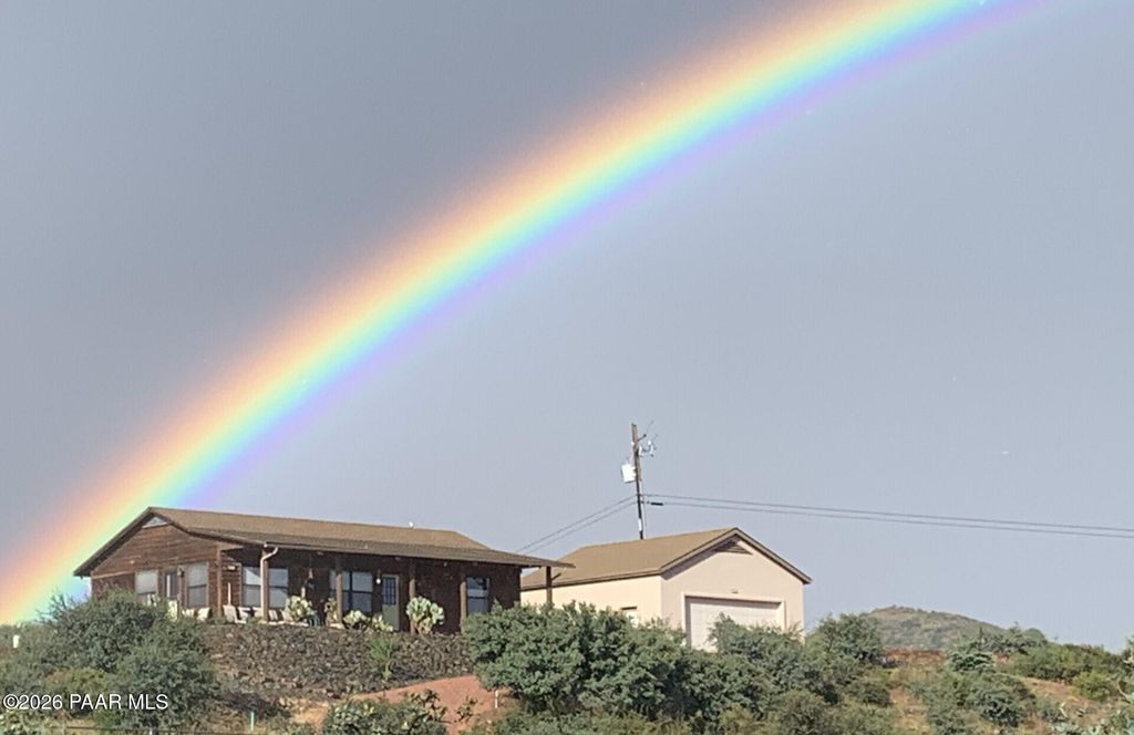 Photo of 14504 E Ridge Way, Dewey-Humboldt, AZ 86327 (MLS # 1081295)