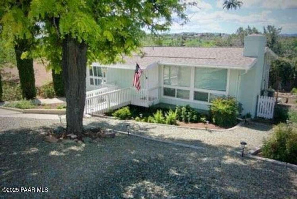 Photo of 487 Stewart Circle, Prescott, AZ 86301 (MLS # 1078198)