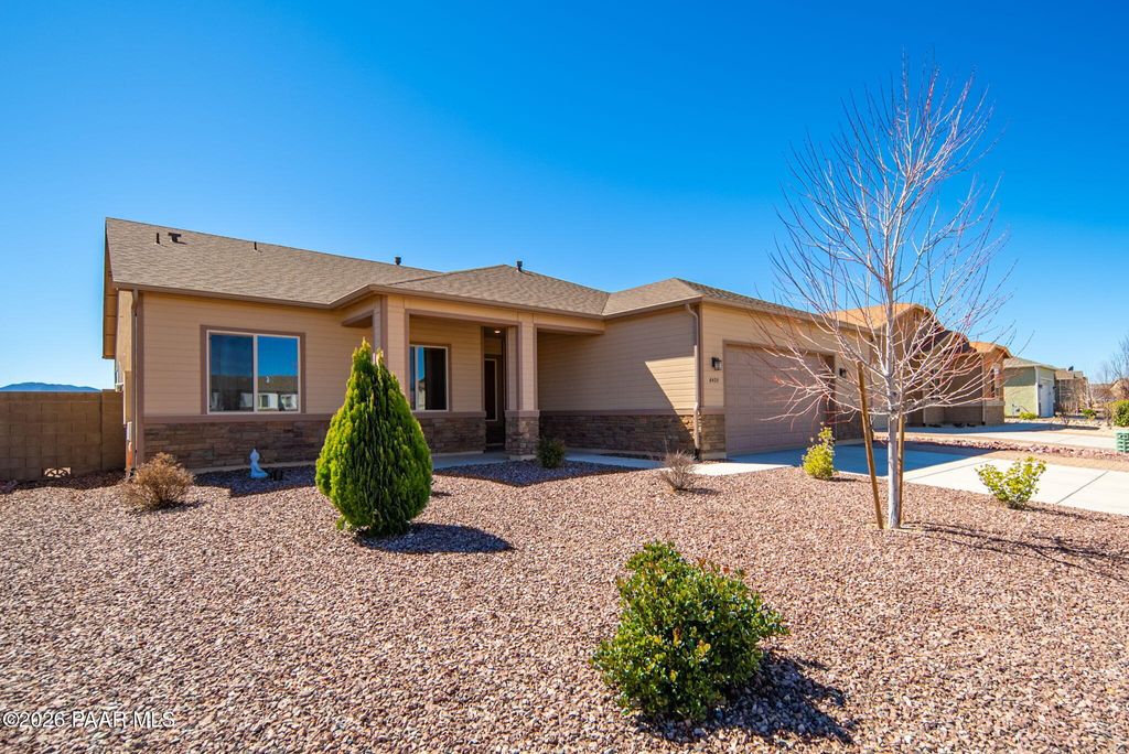 Photo of 6425 E Hope Well Street, Prescott Valley, AZ 86314 (MLS # 1080266)