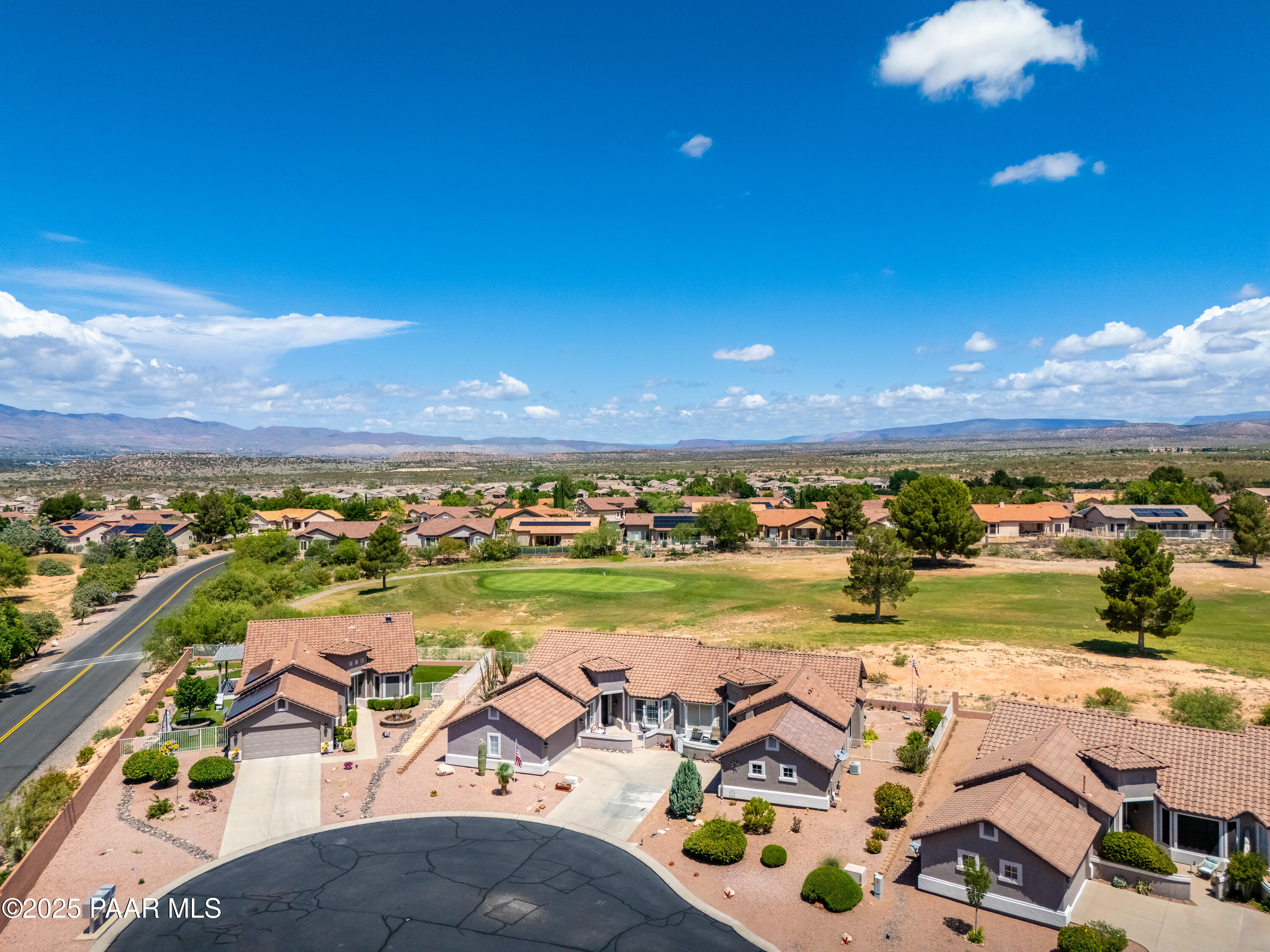 413 S Valle Escondido