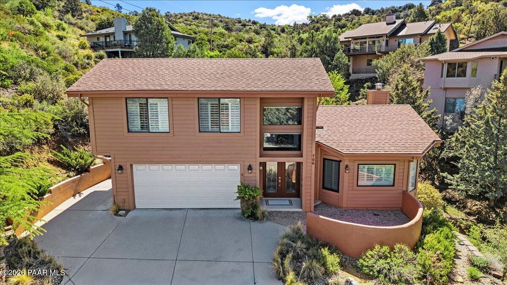 Photo of 786 Northwood Loop, Prescott, AZ 86303 (MLS # 1081253)