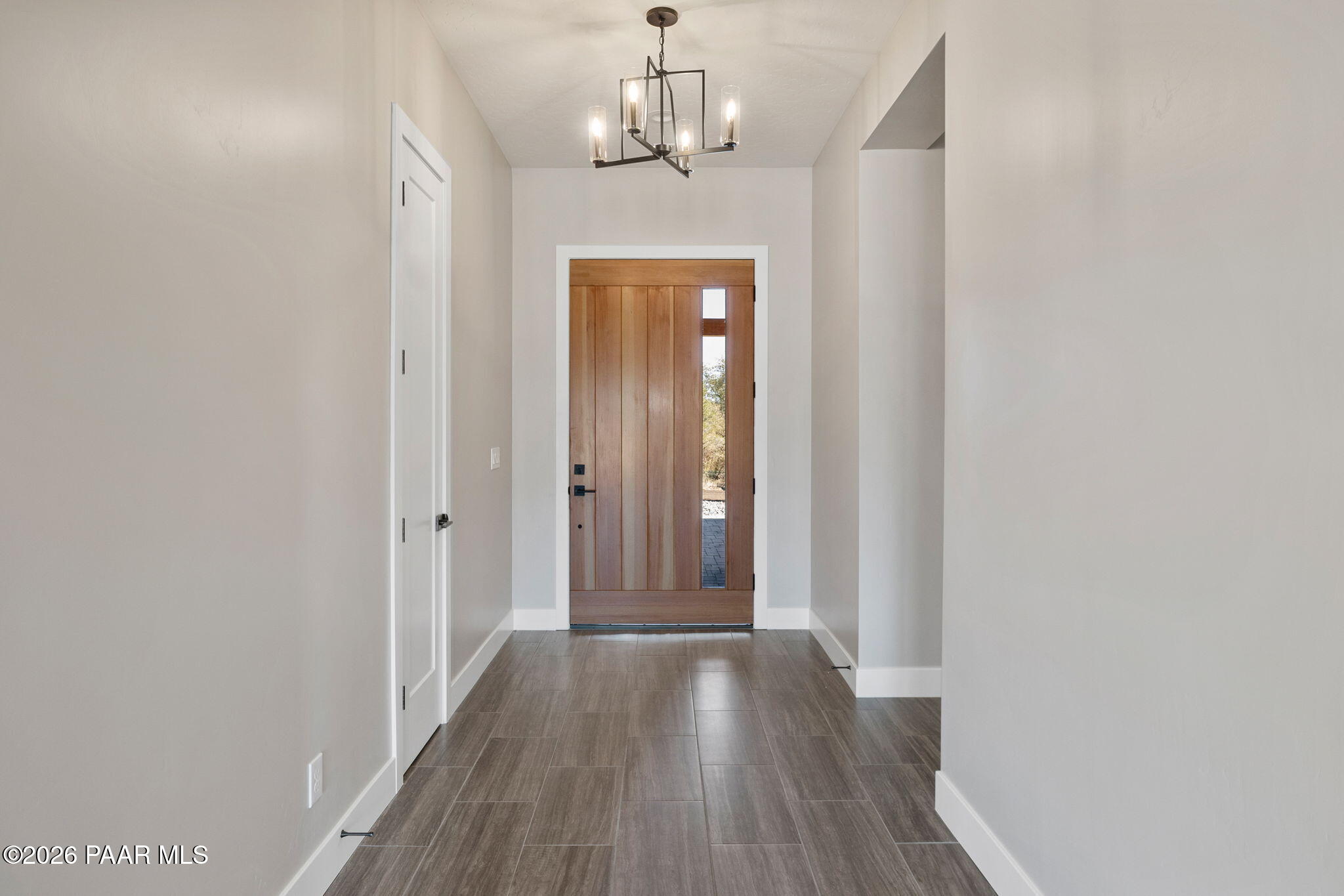 9529 N Bridle Ridge Road