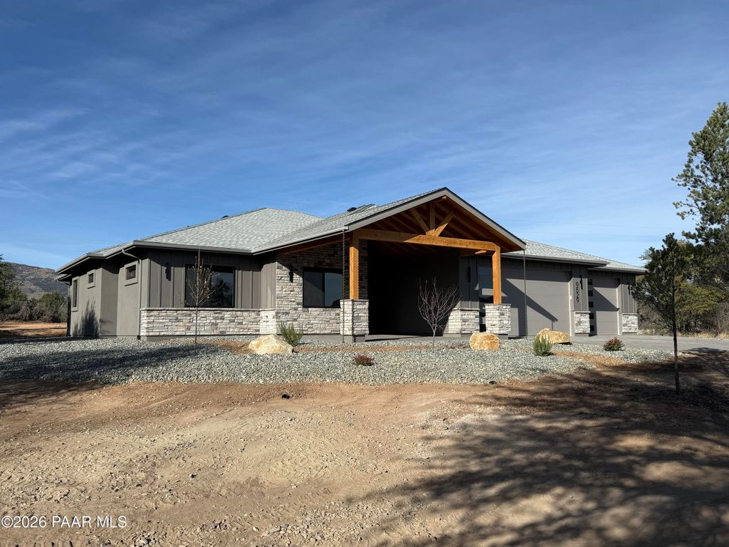 Photo of 9529 N Bridle Ridge Road, Prescott, AZ 86305 (MLS # 1080353)