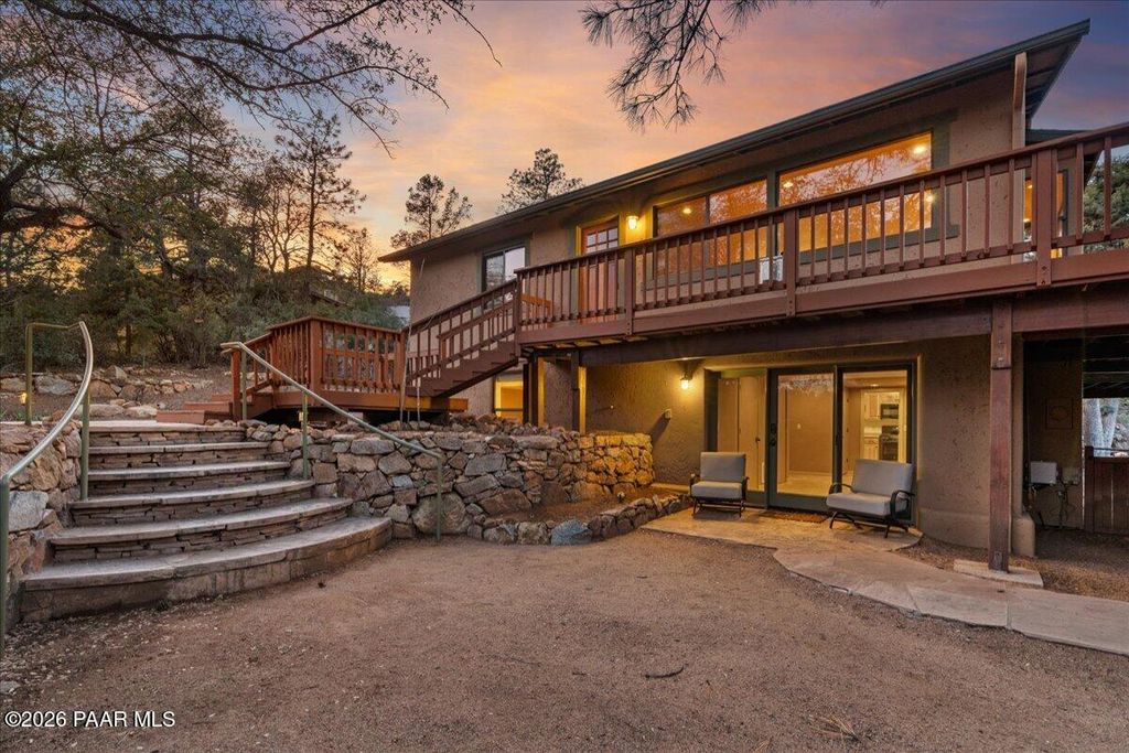 Photo of 646 S Rancho Vista Drive, Prescott, AZ 86303 (MLS # 1080144)