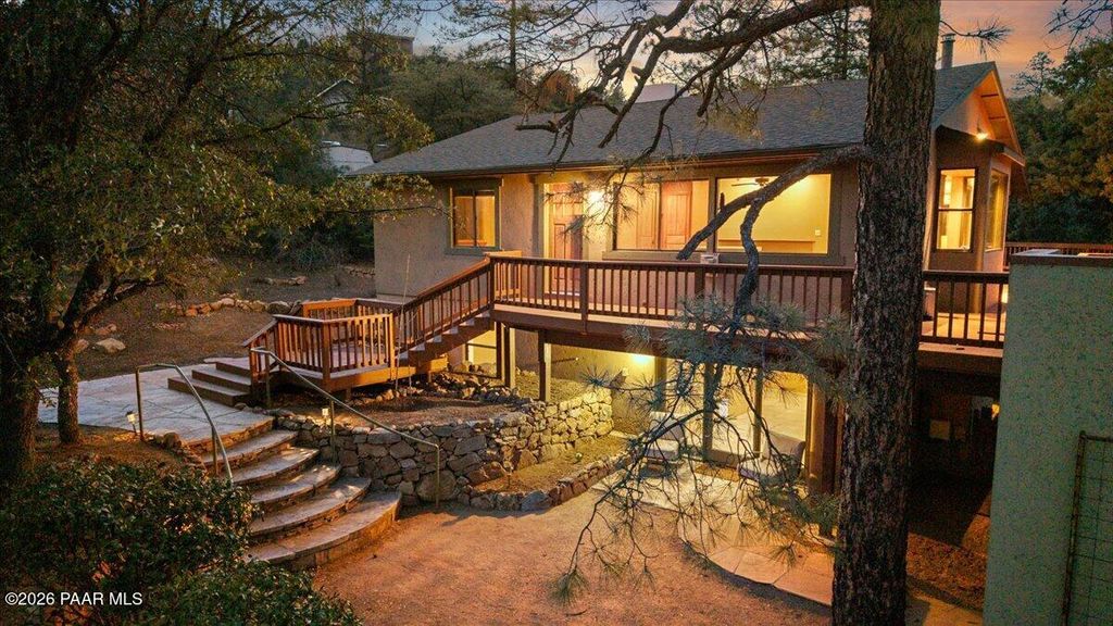 Photo of 646 S Rancho Vista Drive, Prescott, AZ 86303 (MLS # 1080144)