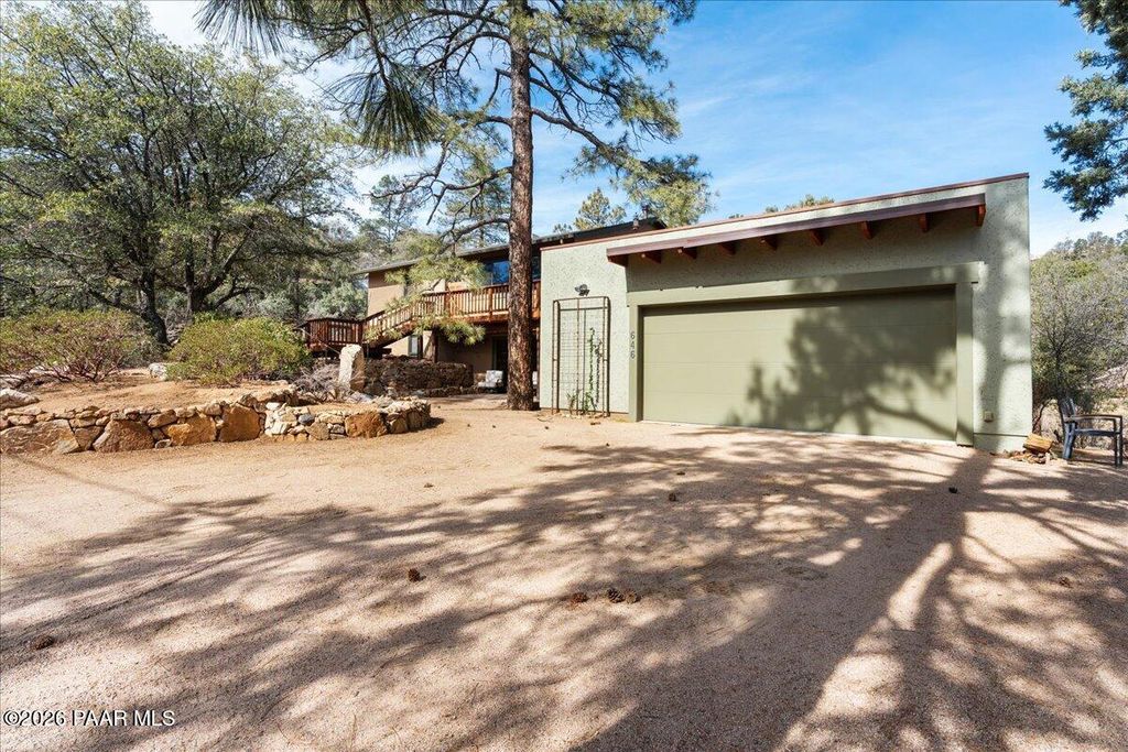 Photo of 646 S Rancho Vista Drive, Prescott, AZ 86303 (MLS # 1080144)