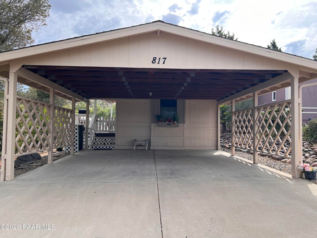 Photo of 817 Glade Drive, Prescott, AZ 86301 (MLS # 1081984)