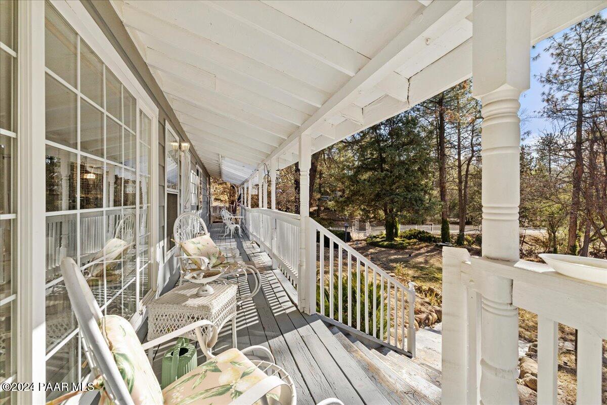 1640 N Arrowhead Drive
