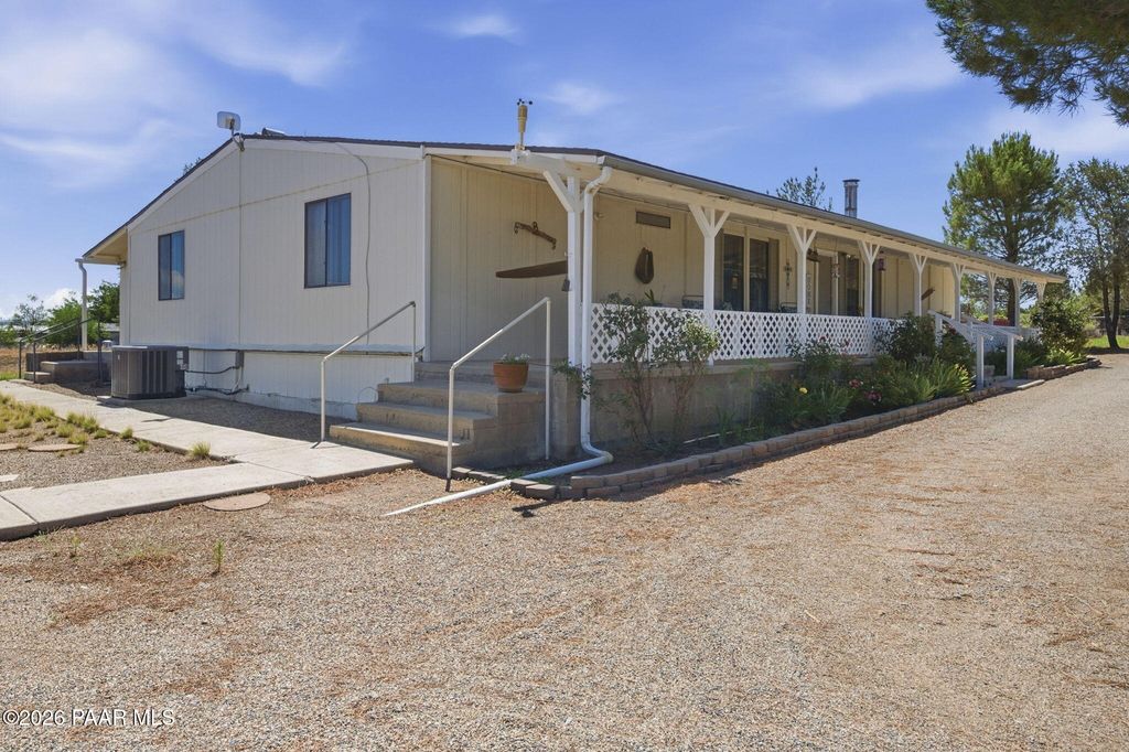 Photo of 1708 W Arlene Street, Chino Valley, AZ 86323 (MLS # 1083846)