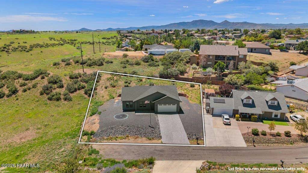 Photo of 9977 E Arrowhead Drive, Prescott Valley, AZ 86314 (MLS # 1084280)